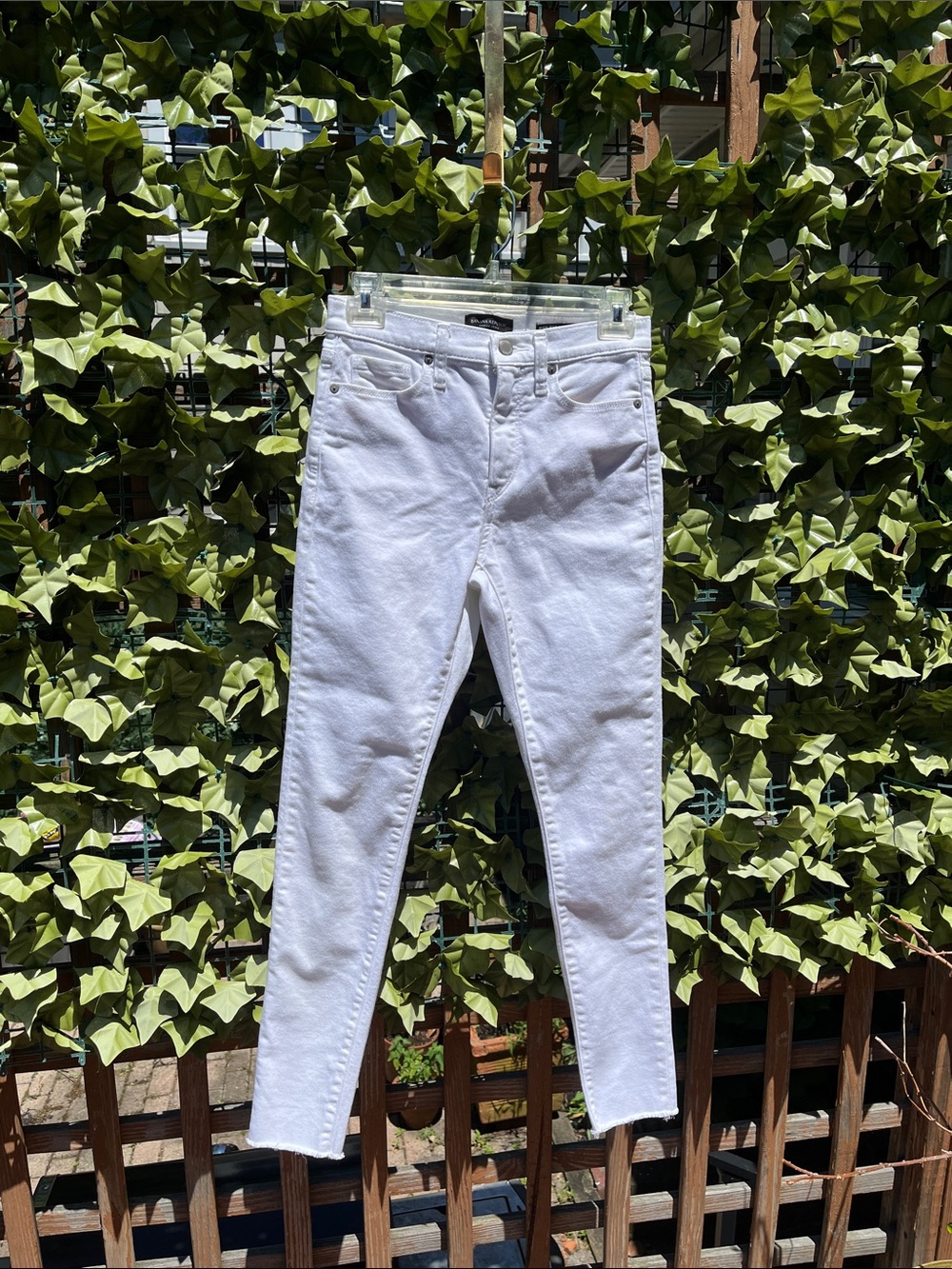Banana Republic White High Rise Skinny Jeans
